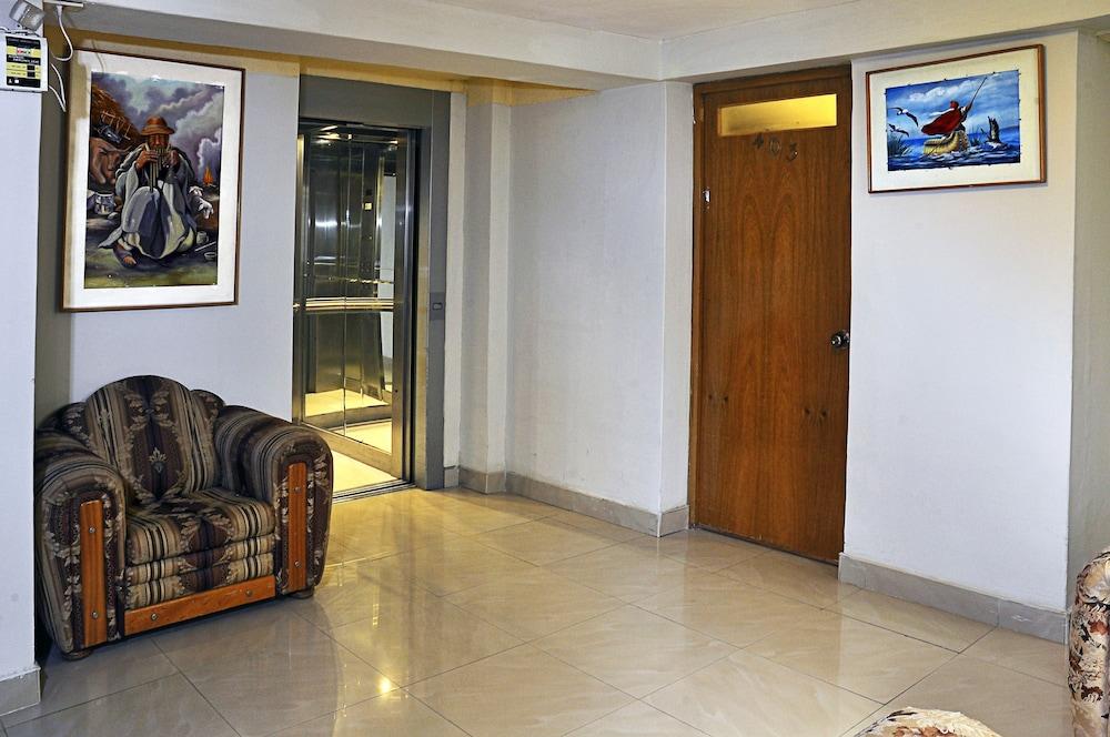 Balsa Hotel